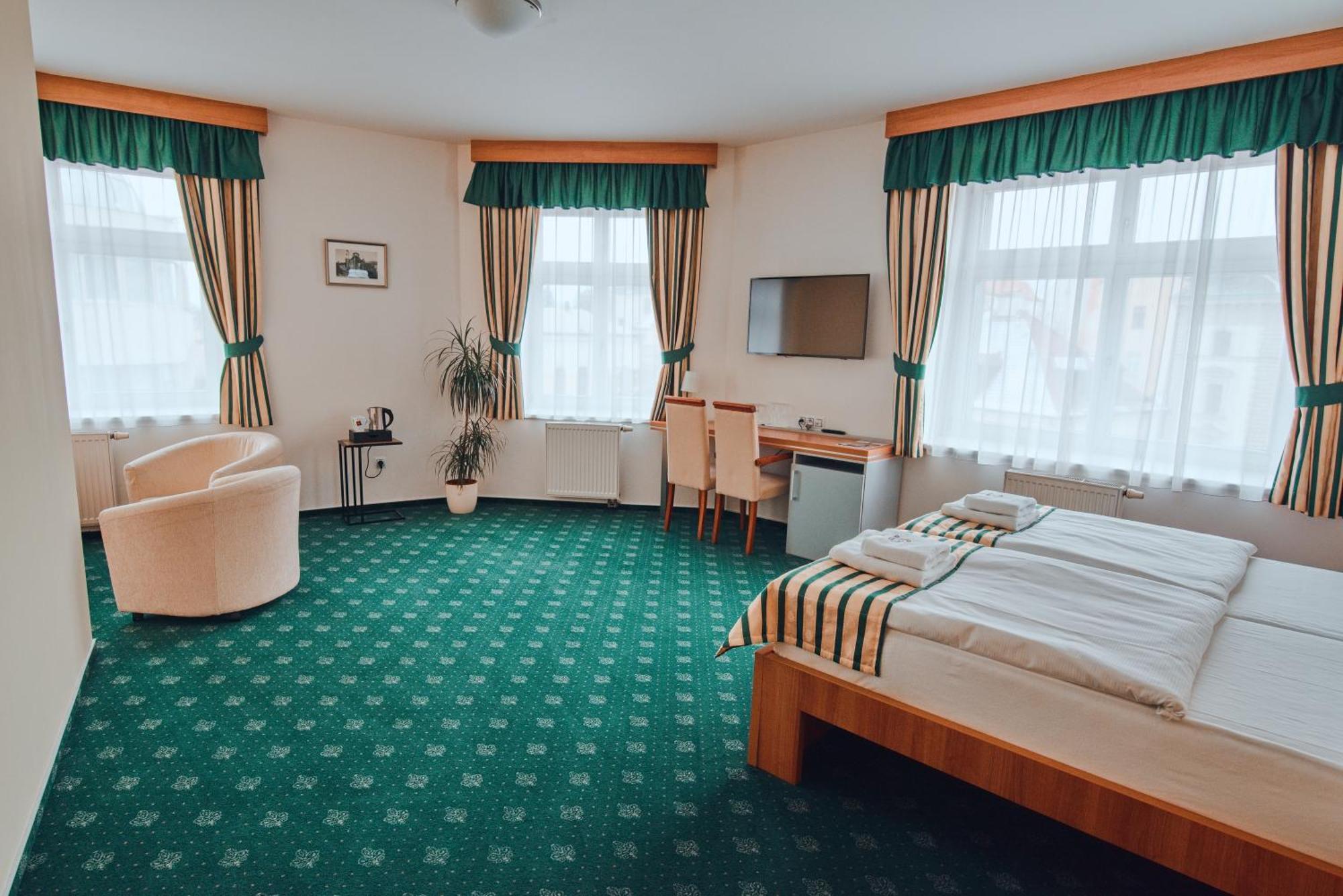 Hotel Grand Hradec Králové Exterior foto